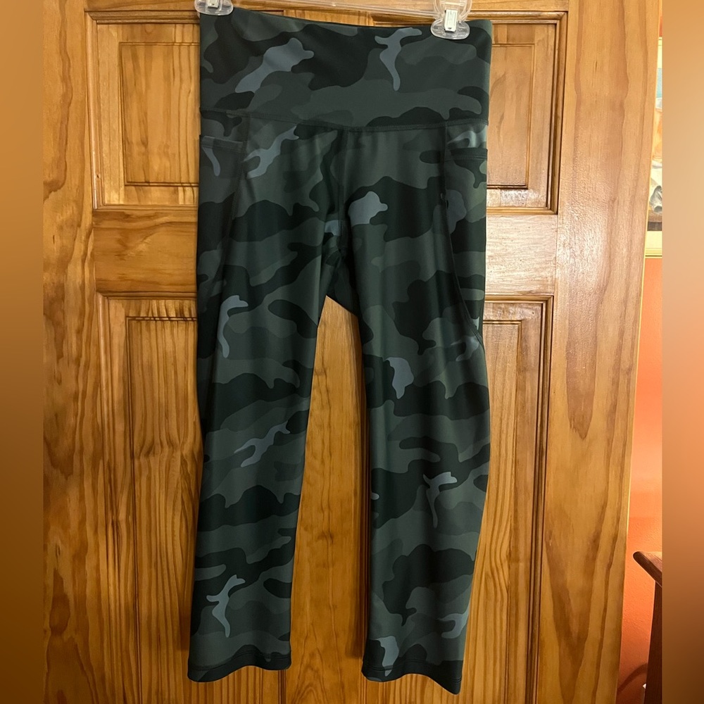 Old Navy Camo Leggings